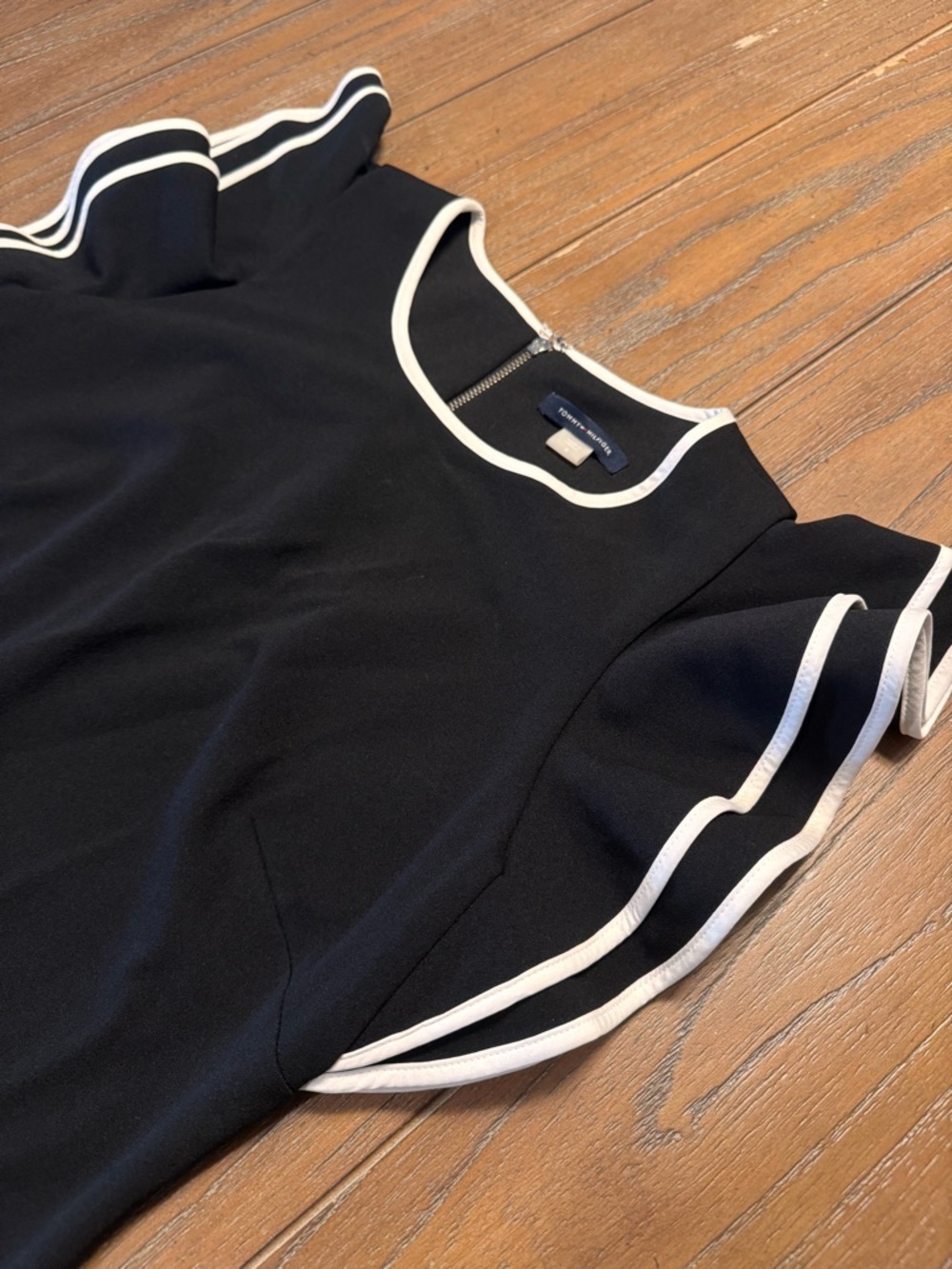 Tommy Hilfiger Black Midi Dress with White Trim Puff Sleeves - Picture 2 of 9